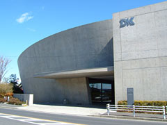 ダイコク電機本部ビル（本部事業所）