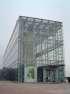 岡崎市美術博物館 写真