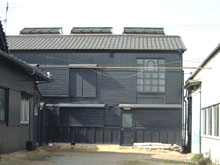 裏から見た松擧堂（住宅の部分かも…）