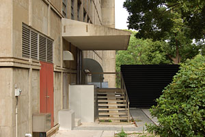 九州工業大学記念講堂