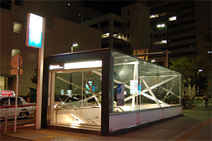 福岡市営地下鉄七隈線天神南駅