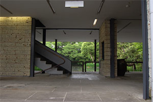 神奈川県立近代美術館