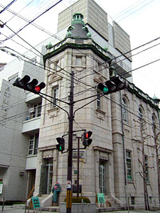 日本生命保険京都三条ビル 写真