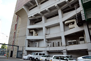 親和銀行本店・懐霄館