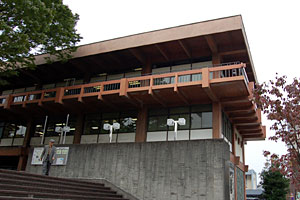 埼玉県立浦和図書館