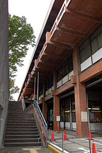 埼玉県立浦和図書館