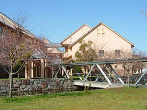 滋賀県立大学